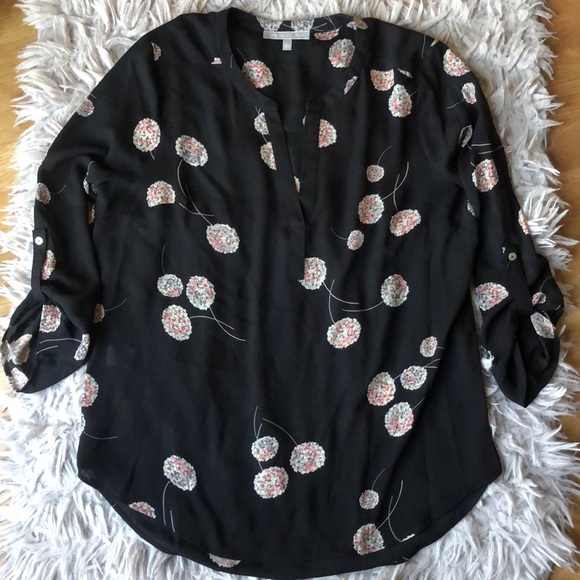 Daniel Rainn Tops - Pretty Floral poppy blouse